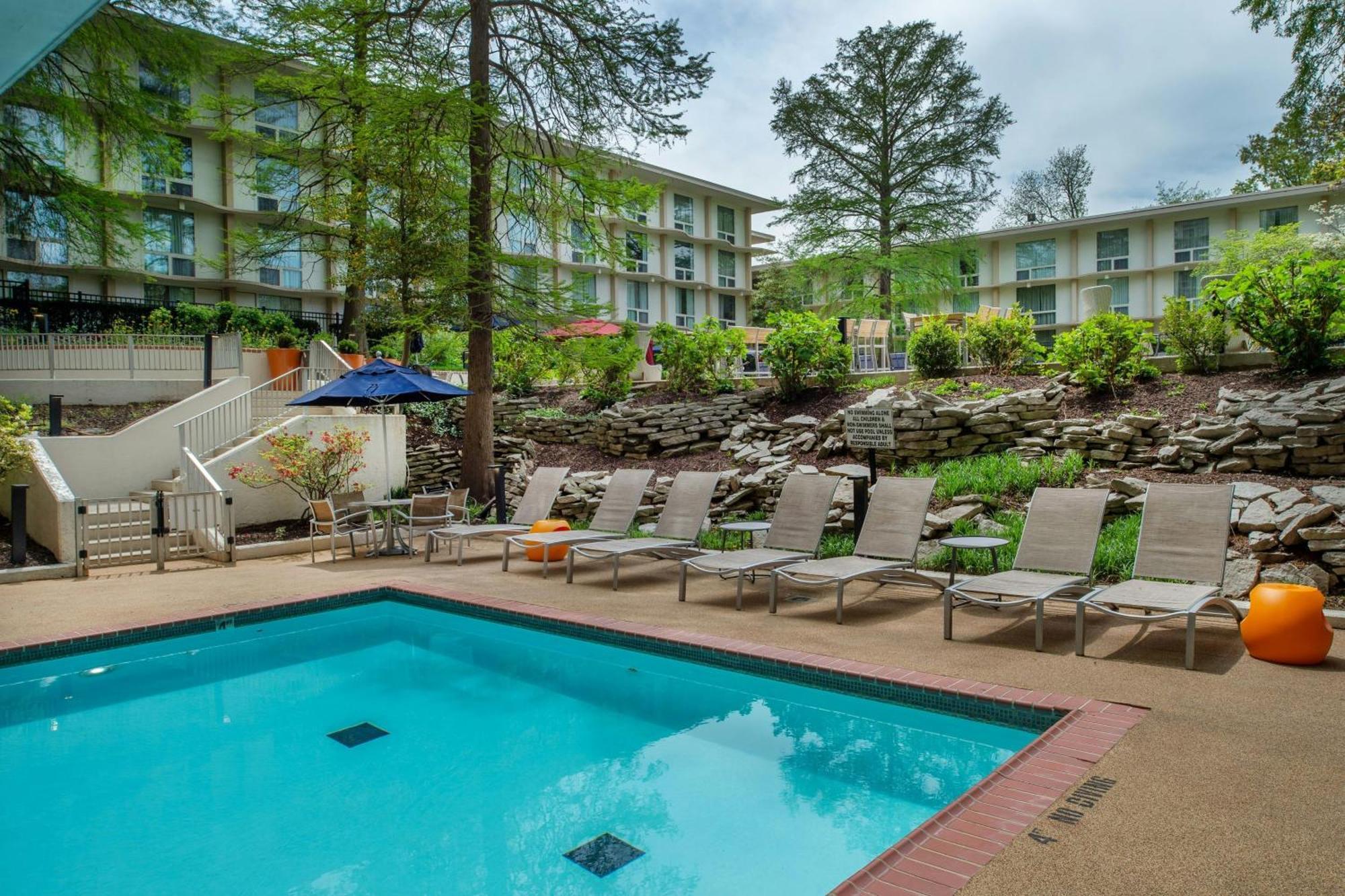 Marriott St. Louis Airport Hotel Edmundson Exterior photo